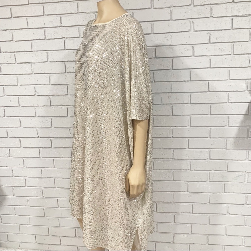 Zara Women’s Sequin Knit Ecru‎ Cape - Picture 4 of 10